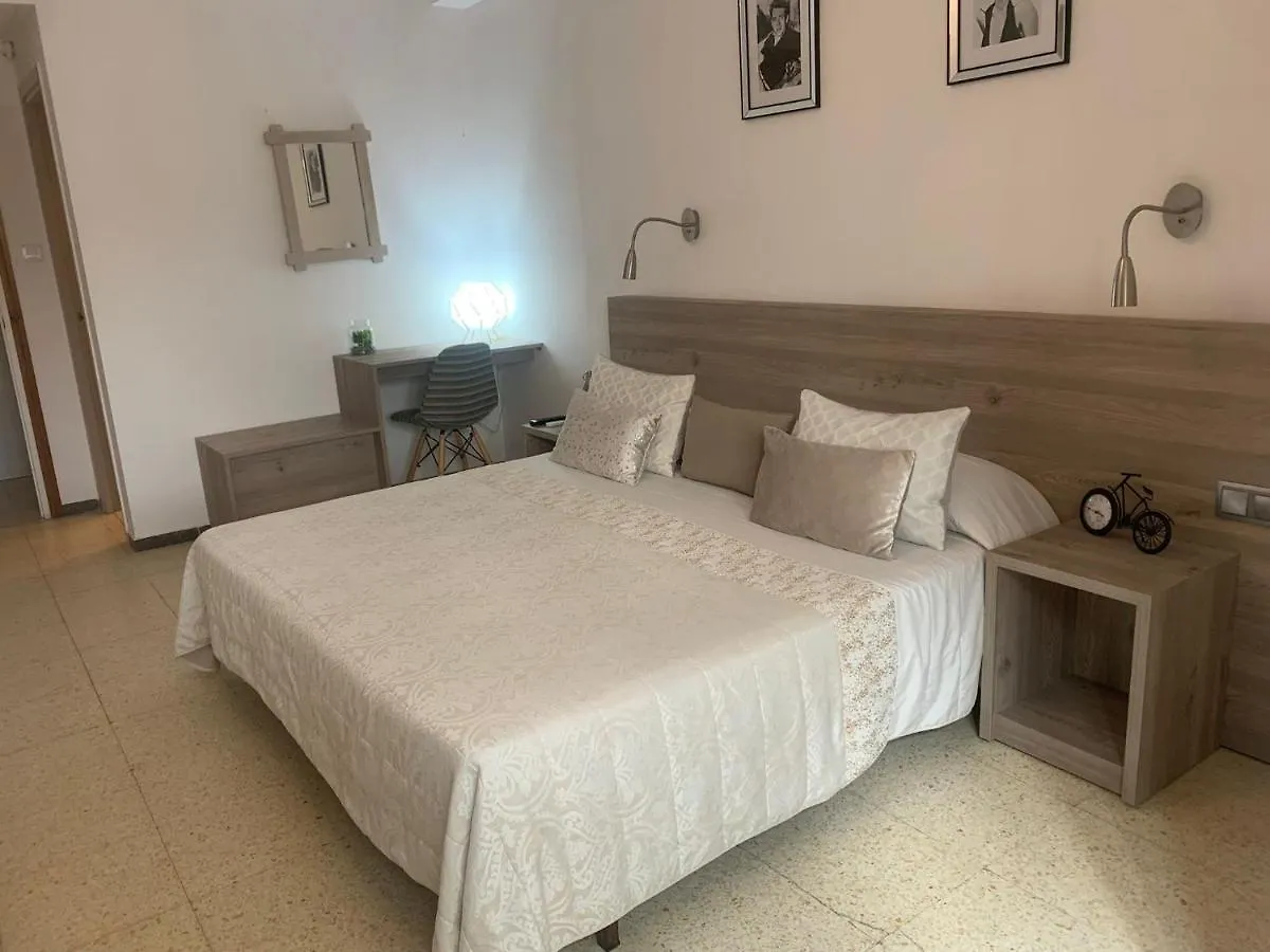 Hostal Torras Sant Hilari Sacalm 0*,
